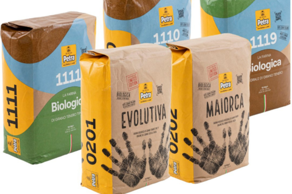 Farine Petra Molino Quaglia: biologica, integrale, evolutiva, Maiorca. Sacchi di farina.