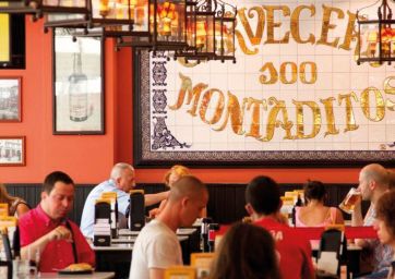 100montaditos-Interno-locale-spagna-italia-food