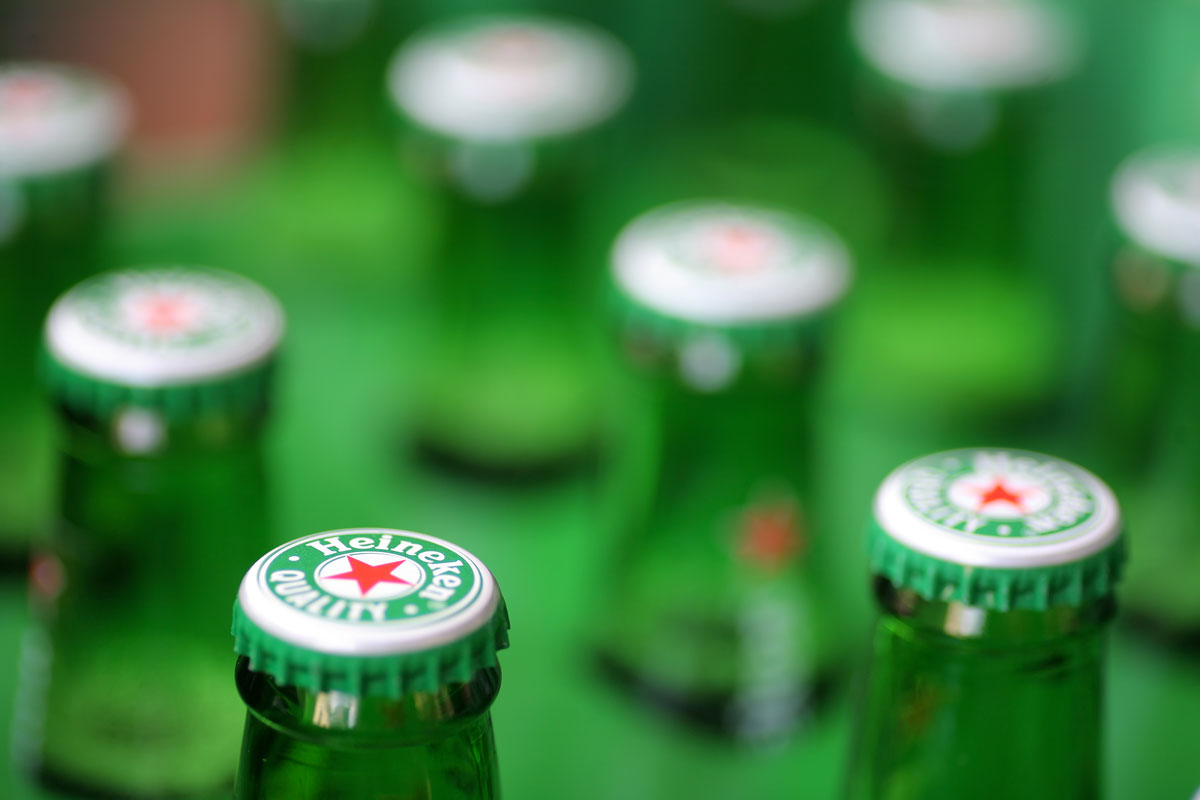 Heineken, nel 2021 +12% di ricavi, ma aumentano i prezzi al consumo