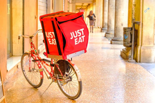 Bicicletta Just Eat per food delivery. Consegna a domicilio rapida e sicura.