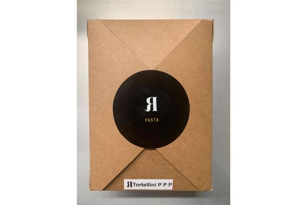 Pacco delivery di pasta fresca e tortellini artigianali. Fine dining a casa.