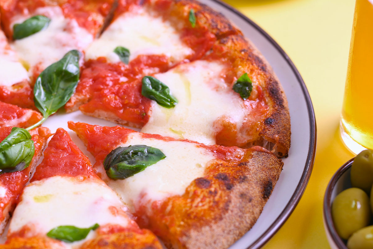 Pizza Margherita, il piatto più ordinato dagli italiani