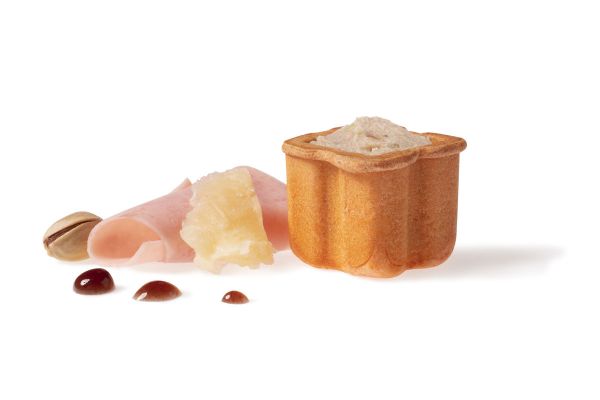 INI ricetta: crema di mortadella, pistacchi, prosciutto cotto, parmigiano e balsamico di Modena.