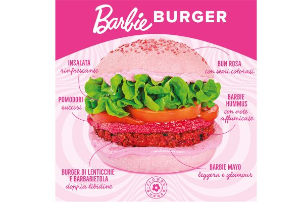 Barbie Burger rosa di Flower Burger. Panino con lenticchie, barbabietola, pomodori e insalata. Food vegano e glamour.