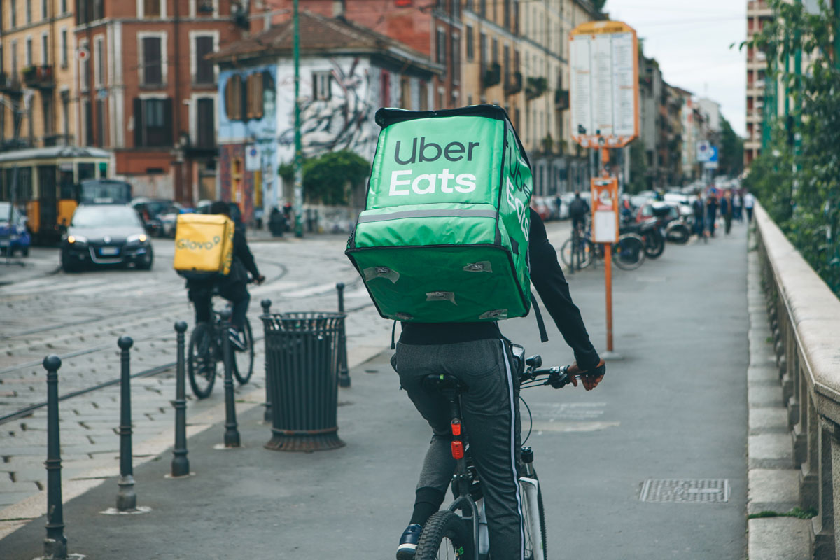 Uber Eats torna “libera”, revocato il commissariamento