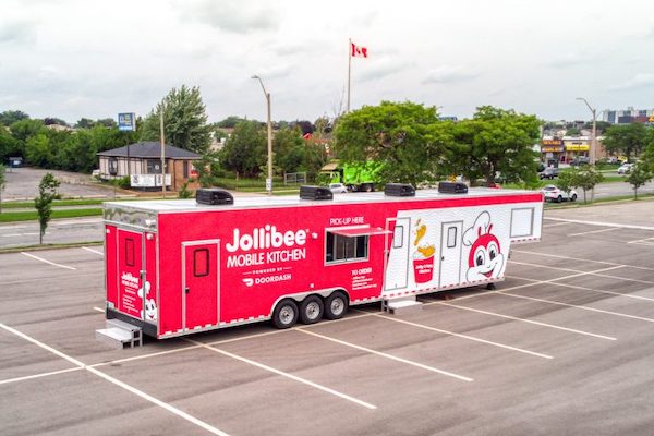 Jollibee lancia la mobile kitchen con Doordash