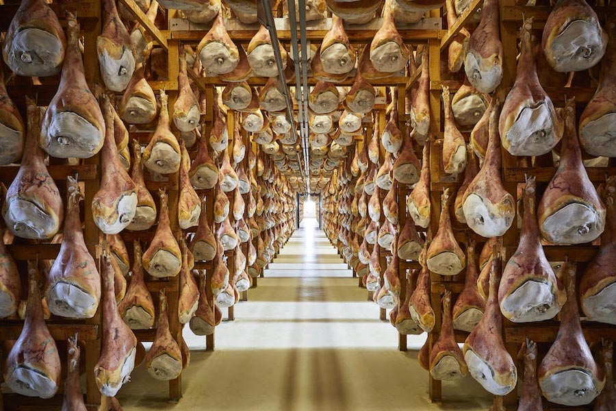 Luci e ombre per i salumi italiani