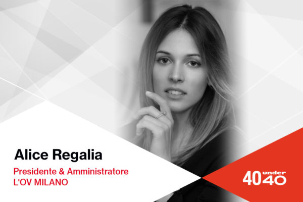 Alice Regalia, 40under40 L'OV Milano. Ritratto in bianco e nero di giovane amministratrice.
