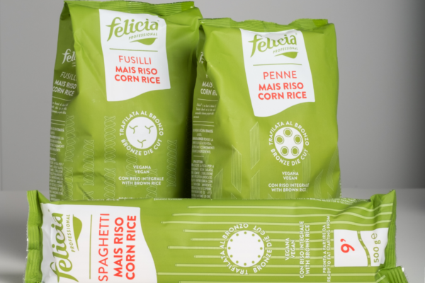 Pasta Felicia Horeca: fusilli, penne, spaghetti di mais e riso integrale. Pasta vegana trafilata al bronzo.