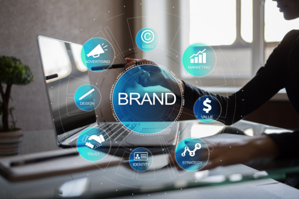 Brand virtuali: strategia, marketing, design, identità, valore. Concetto di branding aziendale.