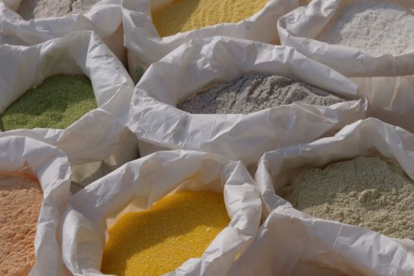 Sacchi di farine speciali senza glutine MartinoRossi e miscusi. Miscele colorate per pasta fresca.