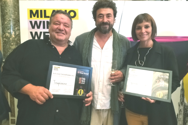 Premio vini a Trapizzino. Milano Wine Week premia la miglior carta vini. Riconoscimento e celebrazione.