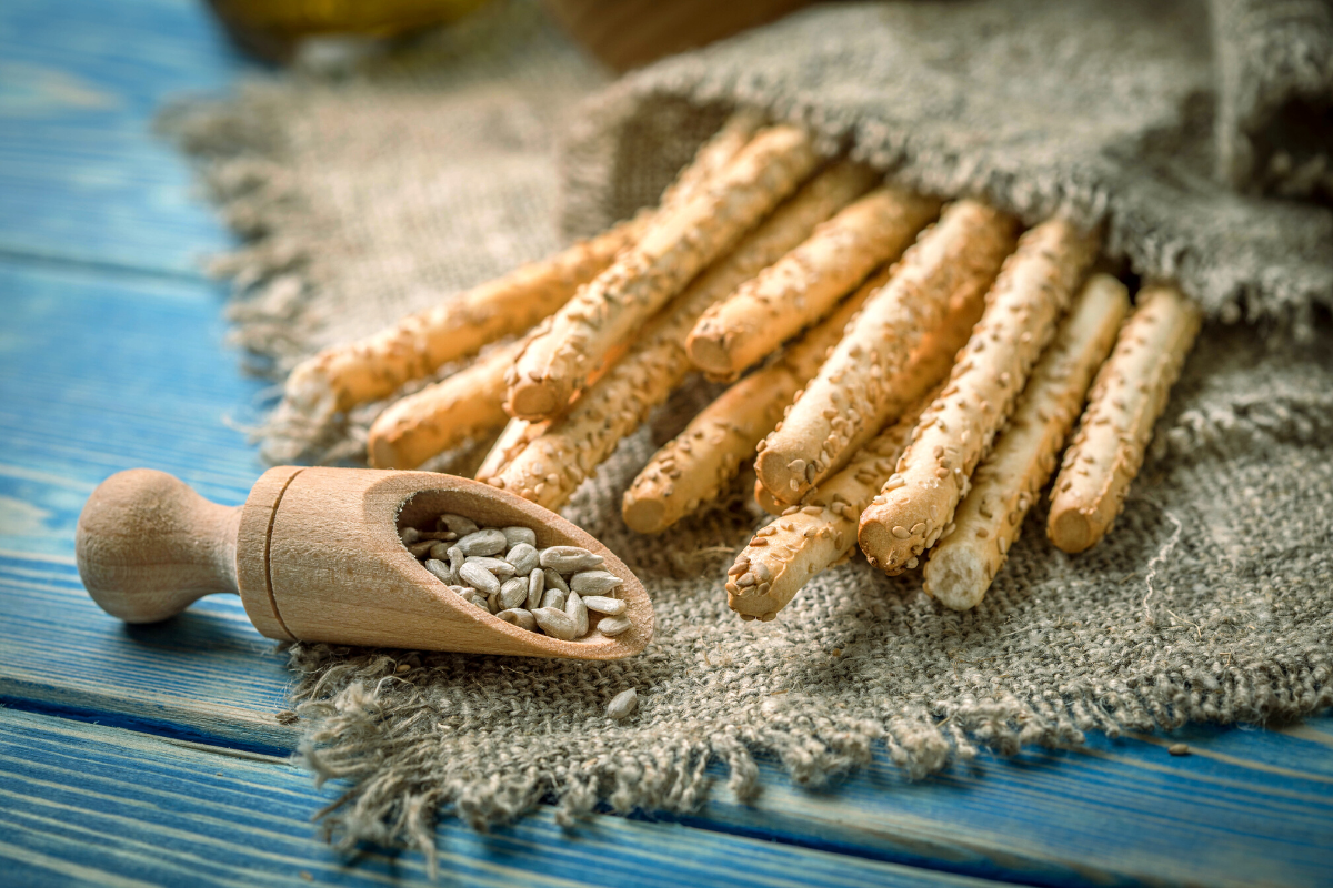 Il grissino italiano grande assente del cestino del pane