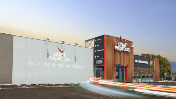 Chef Express area di servizio a Gonars. Ristorazione veloce in autostrada con McDonald's.