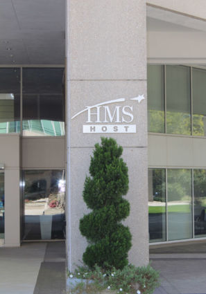 Autogrill HMSHost: edificio uffici con logo. Transizione Dufry.