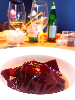 Tagliolini in gelatina di caffè Nespresso Professional. Dessert gourmet e tendenza out of home.