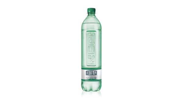 Bottiglia 1L Acqua di Nepi. Acqua minerale naturale, fonte di piacere e benessere. Scopri la qualità!