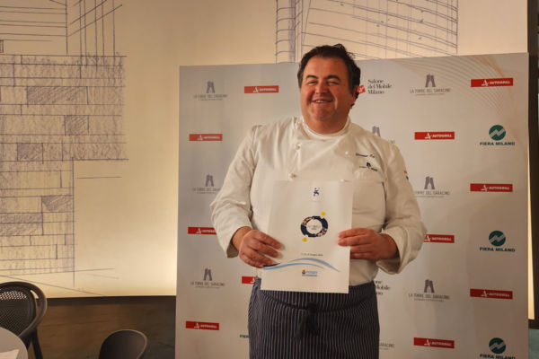 Chef Gennaro Esposito all'Autogrill, Salone del Mobile di Milano.