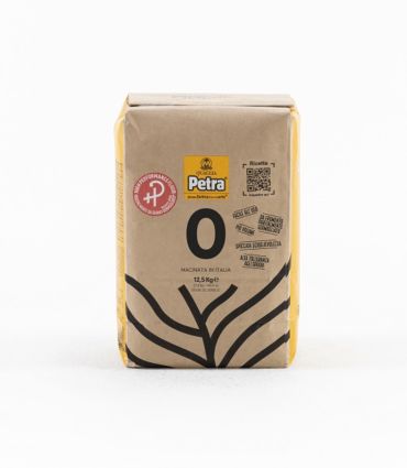 Farina Petra 0hp per delivery. Sacchetto di farina tipo 0, 12.5kg, macinata in Italia.