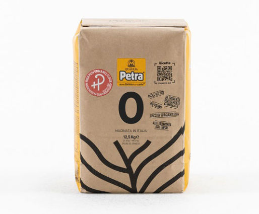 Sacco di farina Petra 0 HP. Farina tipo 0 per delivery, alta qualità.