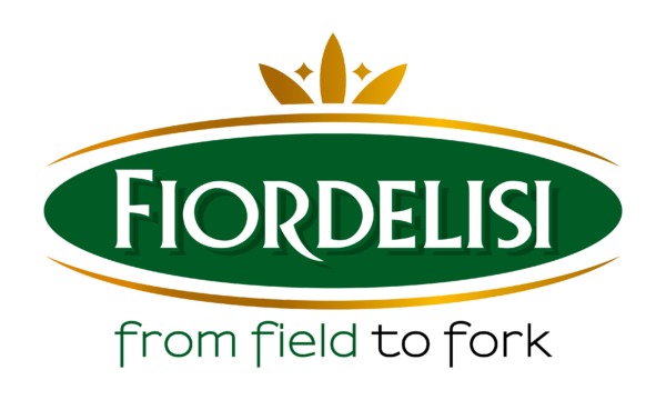 Logo Fiordelisi: azienda agricola sostenibile. Dal campo alla tavola, qualità e tradizione italiana.