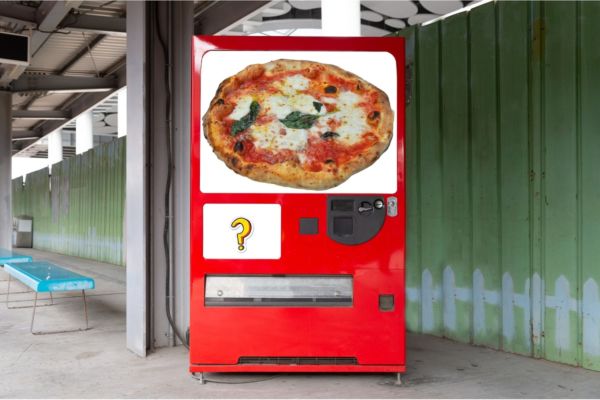 Distributore automatico di pizza rossa. Pizza margherita in vetrina. Macchina per pizza.