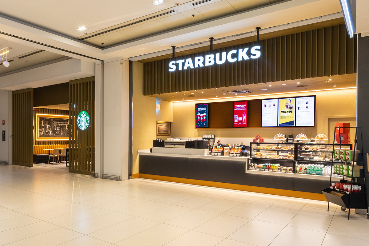 Starbucks, nuove aperture all’aeroporto di Malpensa e nel centro commerciale Porta di Roma