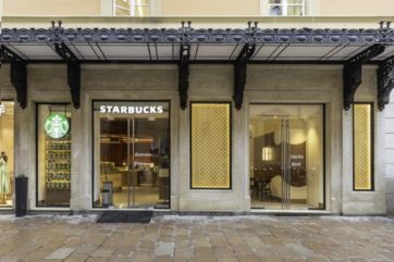 Starbucks Bologna Esterno